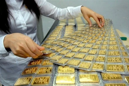 Vàng tăng mạnh nhưng chênh lệch giá trong nước với thế giới được kiểm soát ở mức hợp lý.