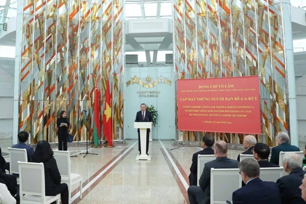 Tổng Bí thư Tô Lâm phát biểu tại buổi gặp mặt các cựu quân nhân, chuyên gia Belarus và những người bạn Belarus từng có đóng góp nổi bật cho Việt Nam. (Ảnh: Thống Nhất/TTXVN) 