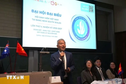 Ông Nguyễn Thanh Tùng, Tổng Lãnh sự Việt Nam tại Sydney, phát biểu tại Đại hội. (Ảnh: Lê Đạt/TTXVN)