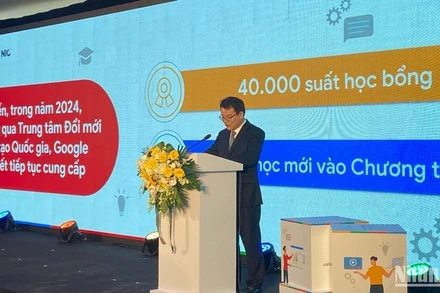 Thứ trưởng Kế hoạch và Đầu tư Trần Quốc Phương phát biểu tại sự kiện.