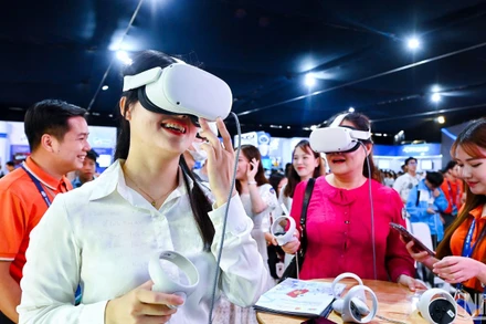 Công nghệ tạo lập không gian ảo, mang tới sự trải nghiệm thú vị cho người dùng.