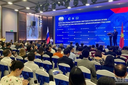 Diễn đàn có sự góp mặt của đại diện các Hội cựu học viên Nga tại châu Á.