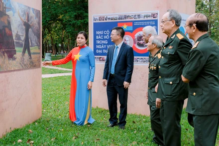 Triển lãm thu hút sự quan tâm của các cựu chiến binh.