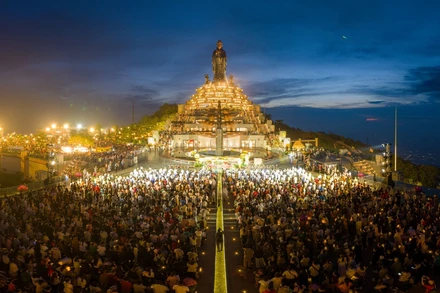 Hàng nghìn phật tử quốc tế sẽ đến núi Bà Đen trong dịp Đại lễ Vesak 2025. 