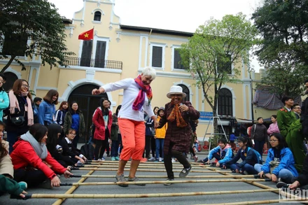 Năm 2024, du lịch Việt Nam ước đón 17,5 triệu lượt khách quốc tế, tăng 38,9% so cùng kỳ năm 2023. (Ảnh: THÀNH ĐẠT)