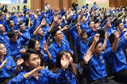 [Ảnh] Thủ tướng Phạm Minh Chính đối thoại với thanh niên