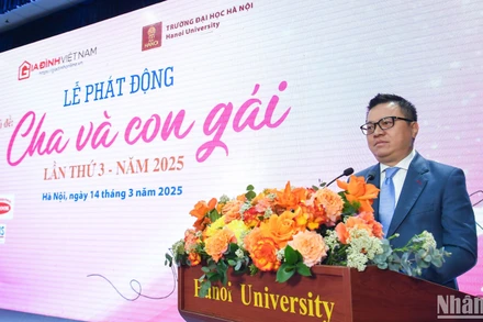 Nhà báo Lê Quốc Minh, Ủy viên Trung ương Đảng, Tổng Biên tập Báo Nhân Dân, Phó Trưởng Ban Tuyên giáo và Dân vận Trung ương, Chủ tịch Hội Nhà báo Việt Nam phát biểu tại sự kiện.