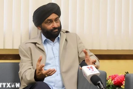 Giáo sư Bilveer Singh, Đại học Quốc gia Singapore trả lời phỏng vấn TTXVN. (Ảnh: TTXVN)