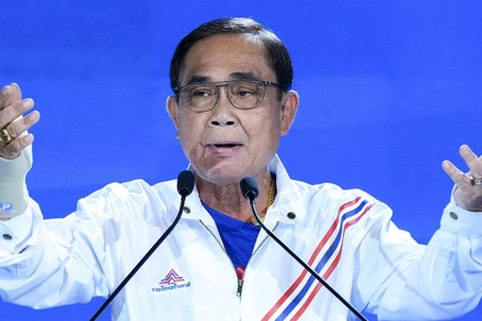 Ông Prayut Chan-o-cha phát biểu tại cuộc họp của đảng UTN. (Ảnh: Thairath)