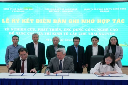 Lễ ký kết hợp tác.