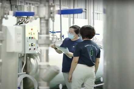 Sản xuất nhựa sinh học tại nhà máy của BUYO.