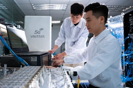 Đội ngũ kỹ sư của Viettel liên tục tối ưu sản phẩm.