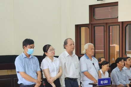 Các bị cáo tại phiên tòa.