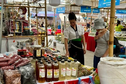 Người dân dần tin tưởng và đón nhận các sản phẩm OCOP.