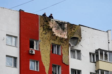 [Video] Ukraine tấn công UAV lớn nhất vào Moscow, Nga dọa đáp trả bằng tên lửa siêu thanh