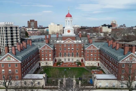[Video] Đại học Harvard mất 8 tỷ USD tài trợ giữa căng thẳng với chính quyền tổng thống Trump 