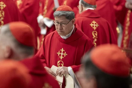 [Video] Rome bước vào thời khắc trọng đại: 133 hồng y chuẩn bị mật nghị chọn Giáo hoàng 