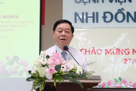 Bí thư Trung ương Đảng, Trưởng Ban Tuyên giáo Trung ương Nguyễn Trọng Nghĩa biểu dương những nỗ lực của tập thể lãnh đạo, nhân viên y tế Bệnh viện Nhi Đồng thành phố đã triển khai hiệu quả công tác chăm sóc, điều trị sức khỏe cho trẻ em không chỉ của Thành phố Hồ Chí Minh mà còn cho cả các tỉnh, thành phố khu vực phía nam. 