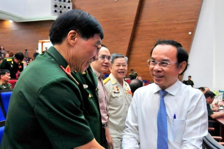 Đồng chí Nguyễn Văn Nên, Ủy viên Bộ Chính trị, Bí thư Thành ủy thành phố Hồ Chí Minh bày tỏ lòng biết ơn đối với sự cống hiến của các các cựu chiến binh nói chung và các tướng lĩnh quân đội nói riêng cho sự phát triển của Thành phố Hồ Chí Minh