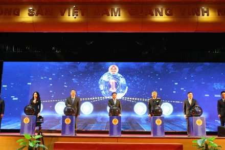 Tổng cục Thuế đã tổ chức nghi lễ kích hoạt chính thức vận hành Cổng thông tin điện tử dành cho hộ, cá nhân kinh doanh đăng ký, kê khai, nộp thuế từ thương mại điện tử, kinh doanh trên nền tảng số.