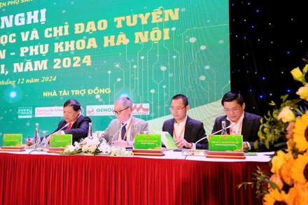 Các chủ tọa hội nghị