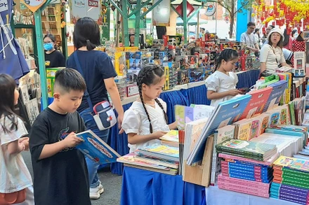 Đường sách TP Hồ Chí Minh (tại đường Nguyễn Văn Bình, Quận 1, TP Hồ Chí Minh). Ảnh: hcmcpv.org.vn