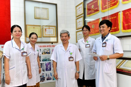 Viết tiếp lịch sử anh hùng Vĩnh Linh của chiến sĩ mặc áo blouse trắng