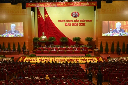 Để báo cáo chính trị là văn kiện trung tâm của Đại hội