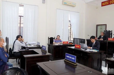 Quang cảnh phiên tòa.