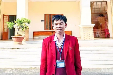 Em Đặng Huy Hậu, học sinh Trường Trung học phổ thông chuyên Thăng Long-Đà Lạt chính thức là thành viên đội tuyển quốc gia dự kỳ thi Olympic quốc tế năm 2025.