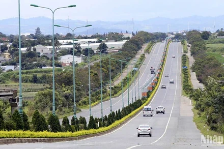 Cả vùng Tây Nguyên mới chỉ có 19km cao tốc Liên Khương-Prenn trên địa bàn tỉnh Lâm Đồng.