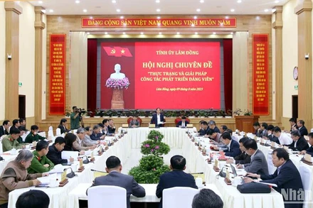 Quang cảnh hội nghị.