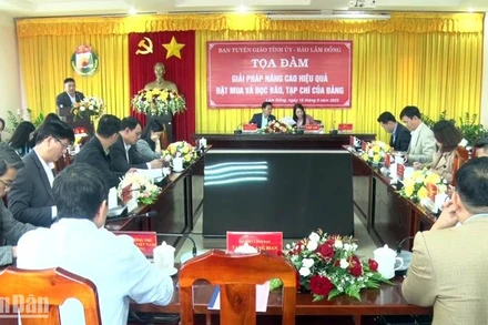 Quang cảnh tọa đàm.