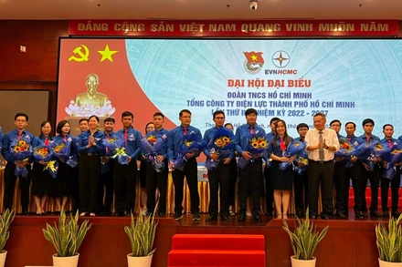 Ban chấp hành Đoàn thanh niên EVNHCMC nhiệm kỳ 2022-2027 ra mắt đại hội