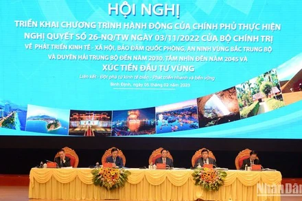 Thủ tướng Phạm Minh Chính chủ trì Hội nghị triển khai Chương trình hành động của Chính phủ thực hiện Nghị quyết số 26-NQ/TW ngày 3/11/2022 của Bộ Chính trị về phát triển kinh tế-xã hội, bảo đảm quốc phòng, an ninh vùng Bắc Trung Bộ và duyên hải Trung Bộ đến năm 2030, tầm nhìn đến năm 2045 và Xúc tiến đầu tư Vùng. 