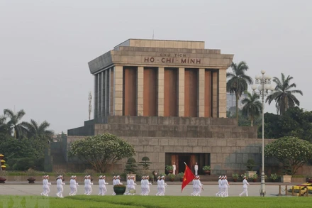 Lăng Chủ tịch Hồ Chí Minh.