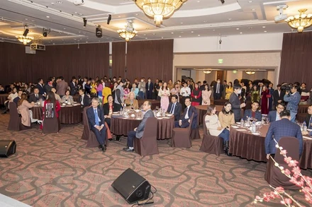 Chương trình Xuân Quê hương có sự tham gia của đông đảo bà con kiều bào Việt Nam đang sinh sống làm việc và học tập tại Hàn Quốc. (Ảnh: TTXVN)