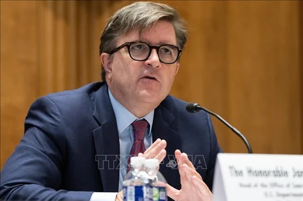 Trợ lý Bộ trưởng Ngoại giao Mỹ phụ trách các vấn đề châu Âu và Á-Âu James O’Brien tại phiên điều trần. (Ảnh: AFP/TTXVN)