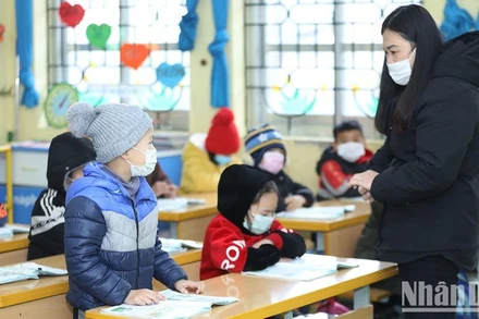 Giờ lên lớp của giáo viên và học sinh lớp 2A2, Trường tiểu học Quảng Lạc, thành phố Lạng Sơn, tỉnh Lạng Sơn.