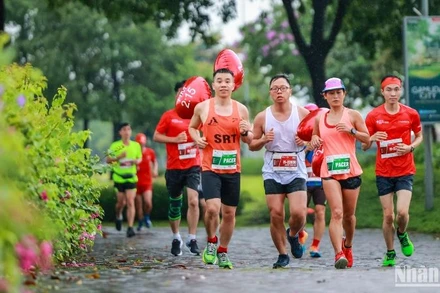 Các vận động viên tham gia giải chạy Press Marathon 2023.