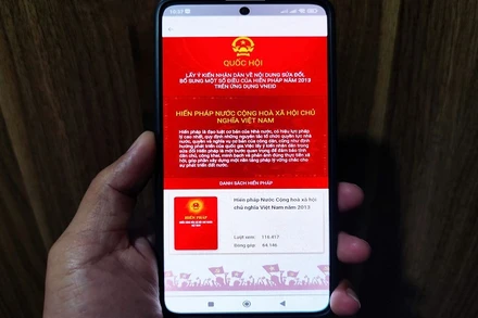 [Video] TP Hồ Chí Minh lấy ý kiến về sửa đổi, bổ sung Hiến pháp năm 2013 qua ứng dụng VneID 