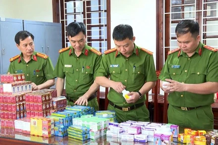 [Video] Cảnh báo thuốc giả quy mô lớn, Bộ Y tế yêu cầu siết chặt kiểm tra