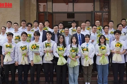 [Video] 37 học sinh lọt danh sách đội tuyển dự thi Olympic khu vực và quốc tế