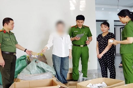 [Video] Phát hiện và mở rộng điều tra hai đường dây làm giả thuốc đông y, quảng cáo rầm rộ trên mạng xã hội