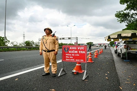 [Video] Bộ Công an xử phạt mạnh tay vi phạm giao thông dịp nghỉ lễ 30/4-1/5