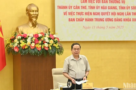 Chủ tịch Quốc hội Trần Thanh Mẫn phát biểu tại buổi làm việc. (Ảnh: DUY LINH)
