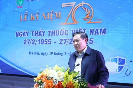 Thứ trưởng Thường trực Bộ Y tế Đỗ Xuân Tuyên phát biểu tại lễ kỷ niệm.