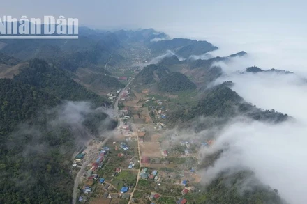 Xây dựng tuyến cao tốc Hòa Bình-Mộc Châu còn góp phần giúp giảm tải Quốc lộ 6, tháo gỡ điểm nghẽn.