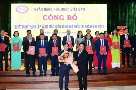 Ngân hàng Nhà nước Việt Nam ra mắt Ban lãnh đạo Ngân hàng Nhà nước khu vực 9. (Ảnh: MQ) 