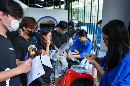 Thí sinh tại Kỳ thi Tốt nghiệp THPT năm 2024 (Ảnh: TRẦN BÁCH)